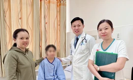 Bé gái ở Cần Thơ thoát khỏi ca mổ tim hở, chỉ sau 45 phút can thiệp