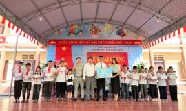 Japfa đồng hành cùng 500 học sinh đến trường