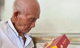 Hành trình hồi phục khỏe mạnh của cụ ông 103 tuổi từng mắc u hạch cổ