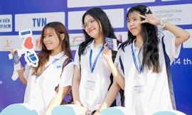 Cô gái Campuchia giỏi 3 ngoại ngữ chọn học đại học ở Việt Nam