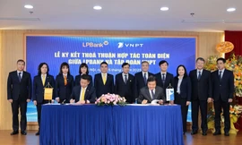 VNPT và LPBank ký kết hợp tác toàn diện, thúc đẩy chuyển đổi số và phát triển bền vững