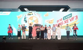 Xanh SM trao tặng 34 chiếc VinFast VF 3 cho khách hàng và tài xế: Đồng hành lan tỏa lối sống xanh tới cộng đồng