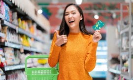 Chi tiêu thông minh nhờ ưu đãi từ thẻ ghi nợ, xu hướng mới của Gen Z