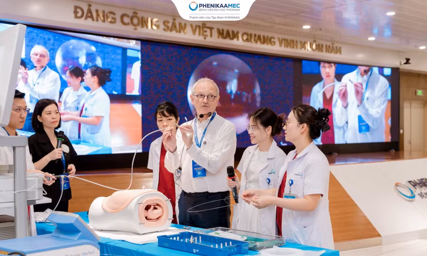 Y học bào thai mở cơ hội điều trị bệnh ngay từ trong bụng mẹ