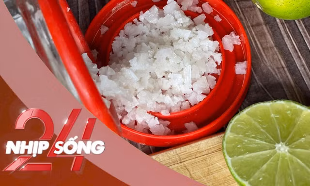 NHỊP SỐNG 24: Uống muối - chanh trị bách bệnh: Bác sĩ không cứu nổi nếu cứ làm theo lời đồn