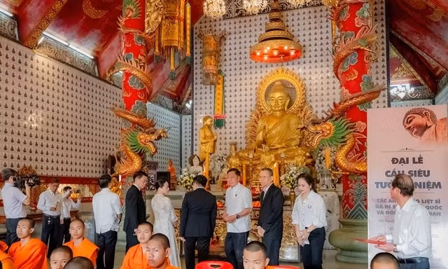 Tưởng niệm Anh hùng, Liệt sỹ hy sinh vì Tổ quốc và đồng bào tử nạn qua các thời kỳ tại Thái Lan
