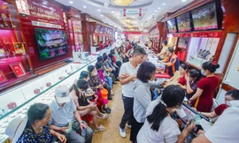 'Sóng' tăng giá tài sản dồn dập, nhiều người đứng ngồi không yên