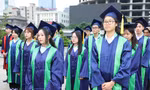 Thủ khoa đại học tại TPHCM báo công dâng Bác
