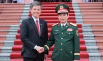 Bộ trưởng Phan Văn Giang và Bộ trưởng Chan Chun Sing.