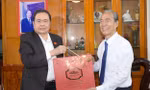 Chủ tịch Quốc hội Trần Thanh Mẫn thăm, chúc Tết gia đình cố Chủ tịch Quốc hội Nguyễn Hữu Thọ