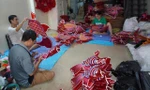Liên tục đơn hàng, làng nghề lồng đèn tất bật mùa vụ