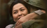 Người hát nhạc phim 'Mưa đỏ' khiến khán giả khóc nghẹn