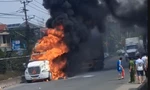 [CLIP] Xe đầu kéo bốc cháy ngùn ngụt trên quốc lộ qua Đồng Nai