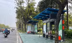 Phát hiện người đàn ông tử vong bất thường tại trạm xe buýt ở TPHCM