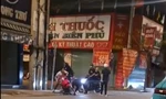 Đôi trai gái bị nhóm đối tượng truy đuổi, đánh hội đồng trong đêm