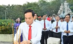 Bí thư Thành ủy TPHCM Trần Lưu Quang dâng hương kỷ niệm 85 năm Ngày Nam Kỳ khởi nghĩa