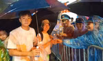 Đội cận vệ canh trời Thủ đô tiếp sức người dân cổ vũ diễu binh, diễu hành