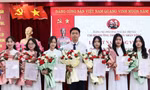 7 học sinh Trường THPT Trần Nhân Tông vinh dự được kết nạp Đảng đúng dịp sinh nhật Bác Hồ