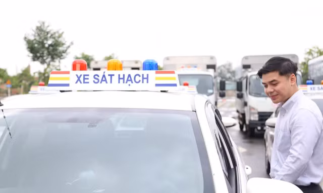 Sát hạch, cấp giấy phép lái xe cả ngày nghỉ 