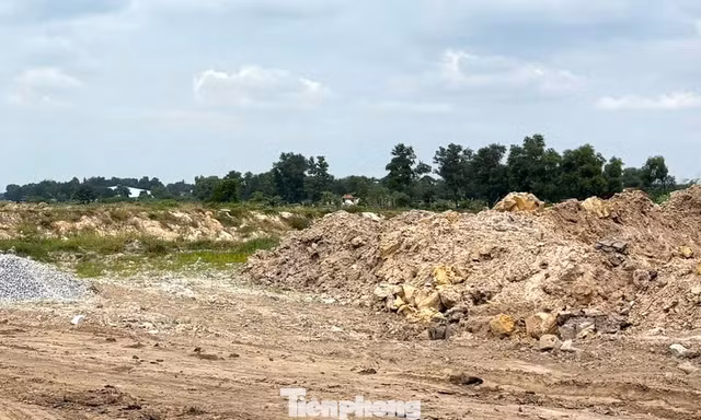 Chủ tịch TPHCM vào cuộc vụ hô biến đất công thành... 'đất ông'
