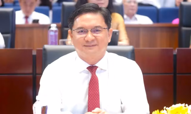 Tân Phó chủ tịch UBND TPHCM cam kết điều gì khi trúng cử