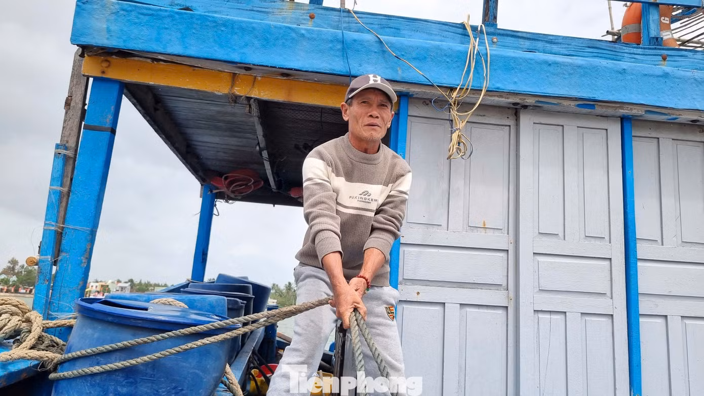 tp-ngu-dan-mang-theo-nhieu-noi-lo-trong-chuyen-bien-dau-tien.jpg