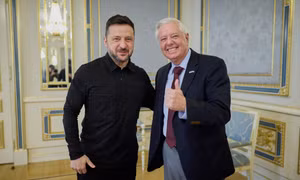 Ukraine hụt hẫng vì mất chỗ dựa quan trọng ngay cạnh Tổng thống Mỹ Trump 