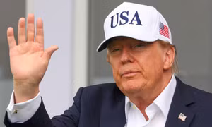 Tổng thống Trump nói Mỹ ‘có thể ở lại Iran và giữ lấy dầu’, giống như Venezuela