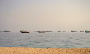 Mỹ và Iran âm thầm đàm phán lộ trình mở lại eo biển Hormuz