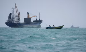 Iran lập ‘vùng cấm’ ngoài eo biển Hormuz; Mỹ tố Tehran nói dối