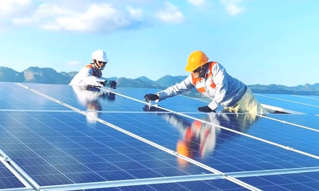 Nghịch lý ưu đãi điện mặt trời: 'Người cần khó với, người có không cần'