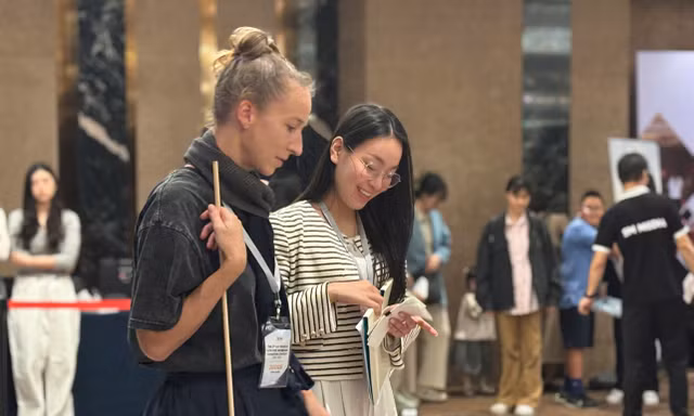 Ngắm sắc màu tài năng Việt trước hành trình tới Louvre