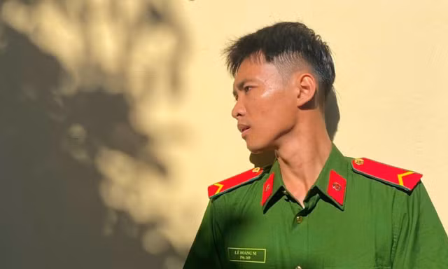 Từ đây có một tôi khác