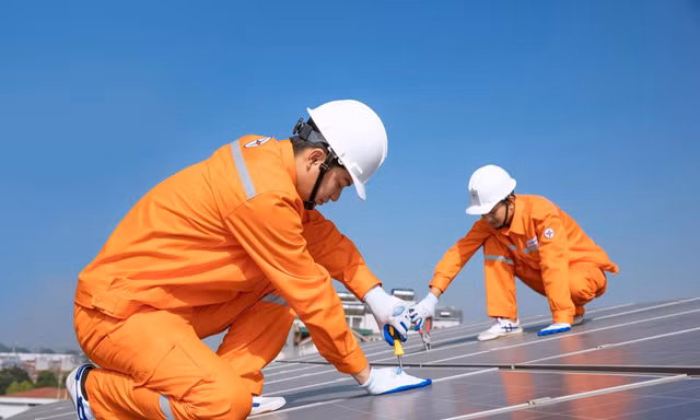 Đợt nắng nóng đầu tiên: Tiêu thụ điện có thể vượt 1 tỷ kWh/ngày