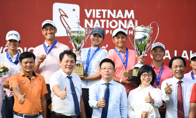 Kịch tính ở bảng nam, quyết định ở hố số 18