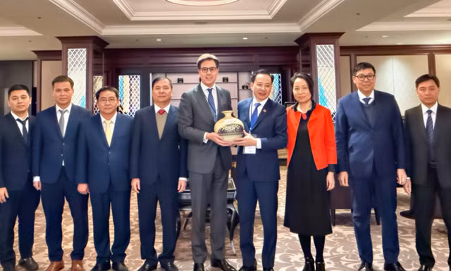 Vinachem hợp tác với tập đoàn Pháp, nghiên cứu nâng cấp nhà máy phân đạm