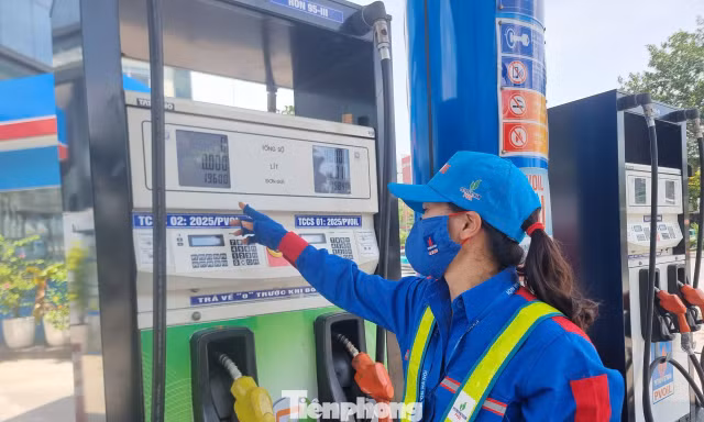 Bộ Công Thương yêu cầu tuyệt đối không găm hàng xăng dầu
