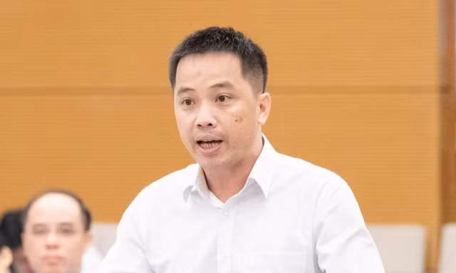 'Một hàng phở làm sao chứng minh được những con gà có hóa đơn, chứng từ?'