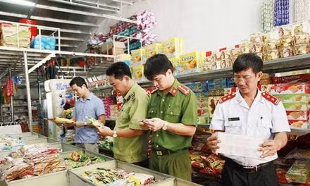 Thực phẩm bẩn hiện hữu từ chợ truyền thống đến sàn thương mại điện tử