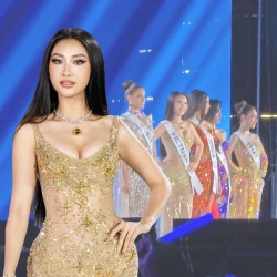 Biểu cảm của Phương Linh khi Top 5 Miss Cosmo dần lộ diện khiến khán giả tiếc nuối
