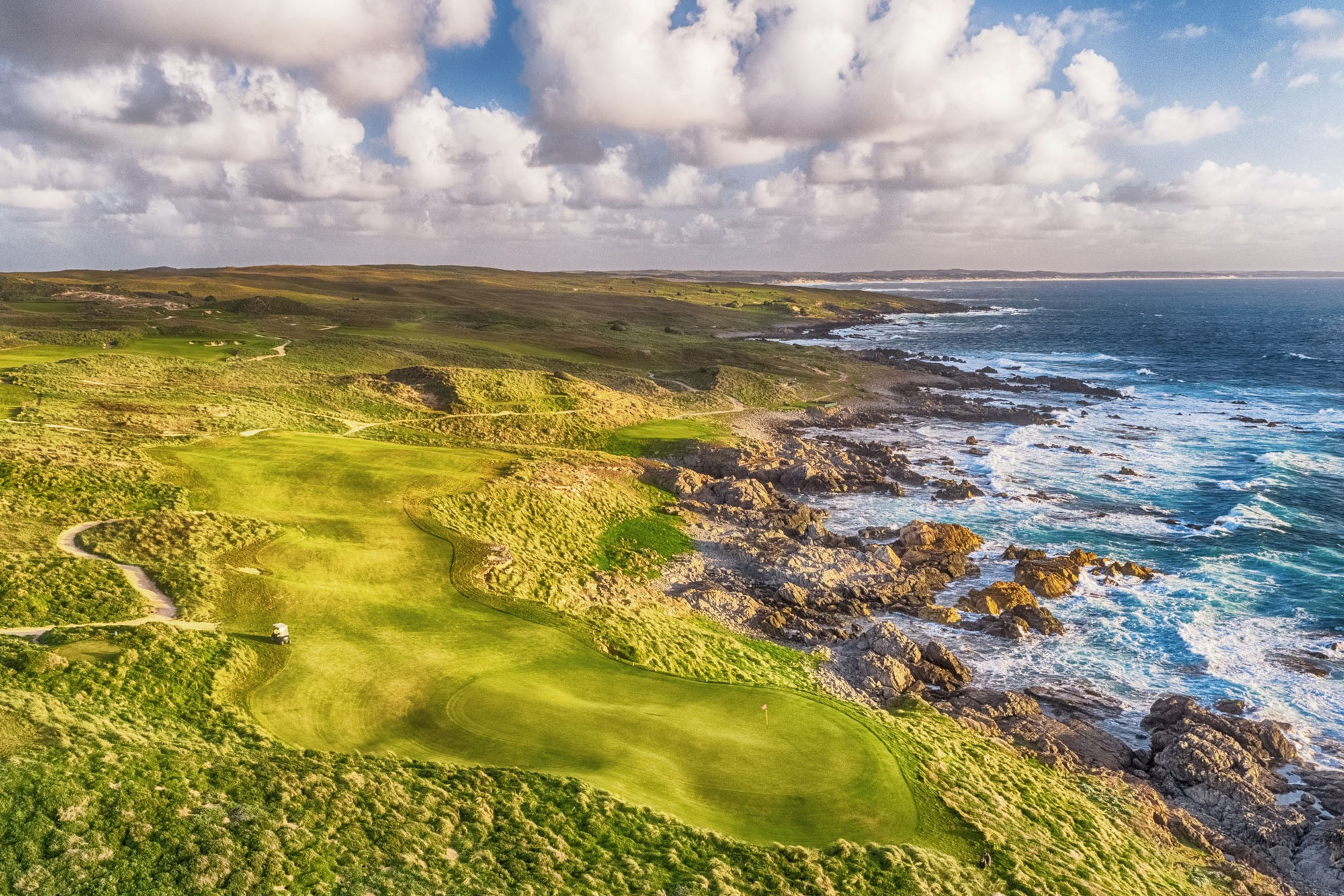 above-king-island-kramer-photography-0252-cape-wickham-links.jpg