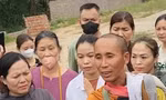 Ông Lê Anh Tú (Thích Minh Tuệ) tự nguyện dừng việc đi bộ khất thực
