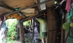 'Ngày quên ăn, đêm không ngủ' tại xóm trọ tồi tàn nhất Thủ đô vì sợ siêu bão cuốn bay mất nhà