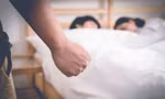 Anh rể 61 tuổi ngủ với hàng xóm bị em vợ đâm chết