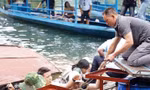 Sập cầu phao đền An Mã, khoảng 20 người rơi xuống hồ Ba Bể