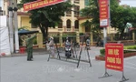 Khu vực phong toả vì có ca nhiễm SARS-CoV-2 tại Phủ Lý, Hà Nam. Ảnh: TTXVN.