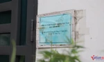 Cận cảnh xưởng sản xuất hàng giả nằm giữa khu dân cư vừa bị cảnh sát khám xét