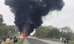 Hiện trường cháy xe bồn trên đường cao tốc Nội Bài - Lào Cai
