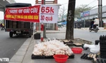 Sự thật chiêu 'giải cứu' trứng gà giá siêu rẻ bán tràn vỉa hè Hà Nội