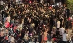 Hàng trăm 'quái xế' tụ tập, la hét náo loạn cả tuyến phố trung tâm Hải Phòng